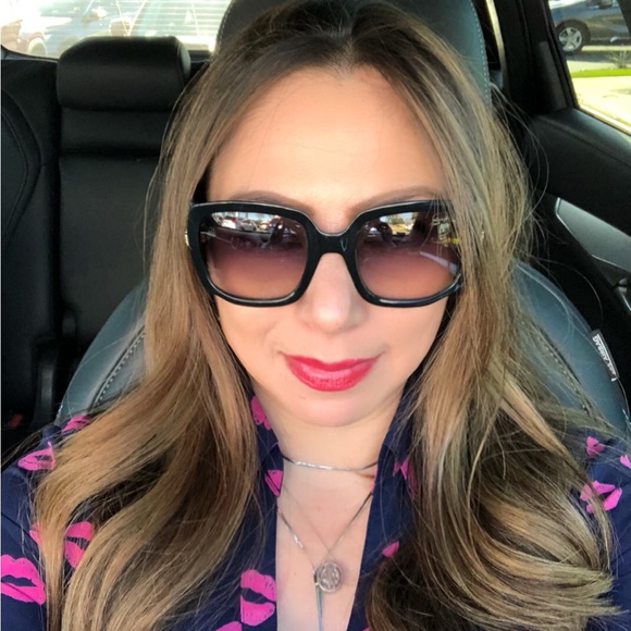 Meet your Posher, Jamie - Picture 1 of 6